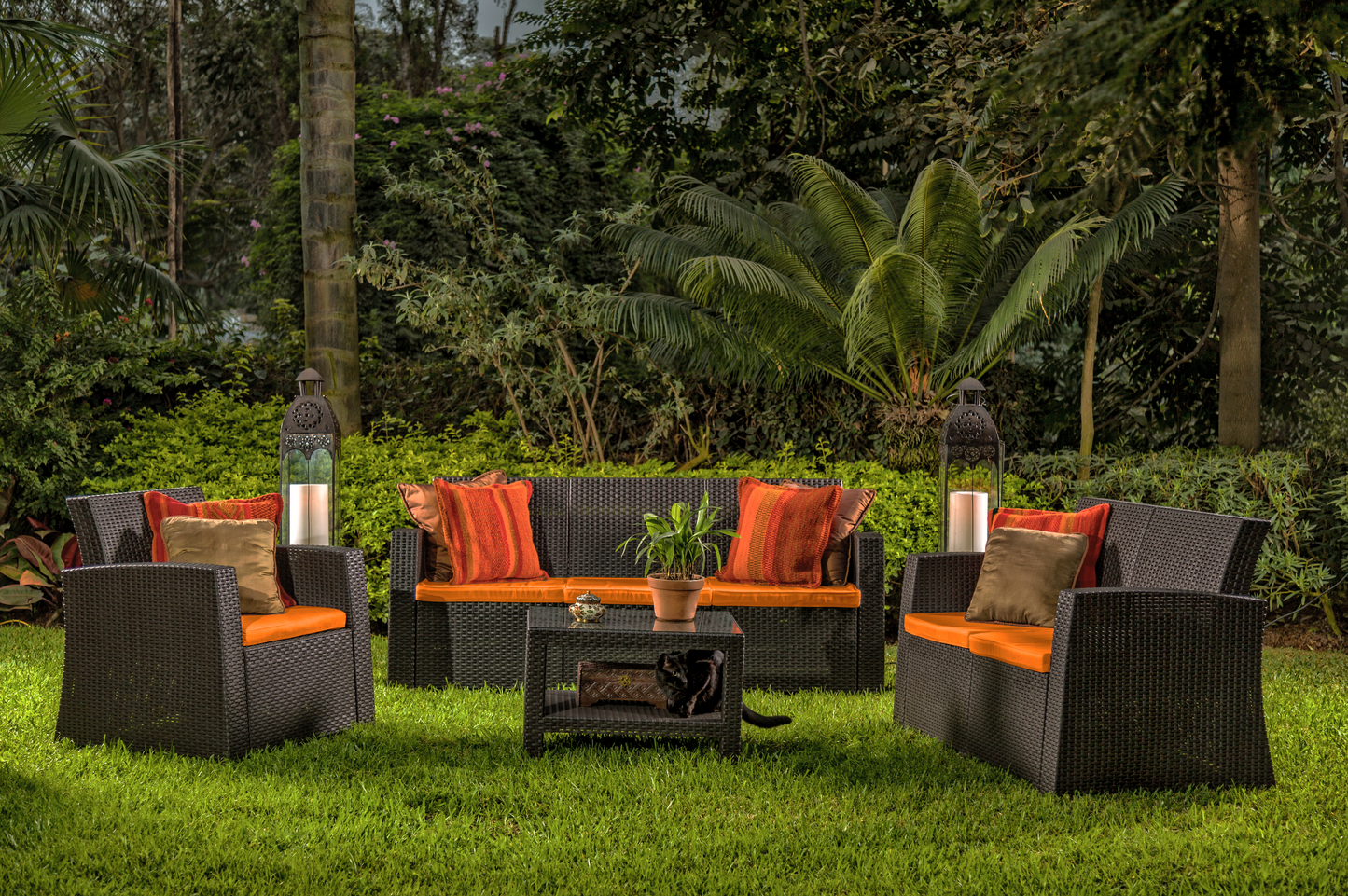 #2 Bali Rattan Lounge Set (1 chair + 1 loveseat + 1 sofa + 1 table).